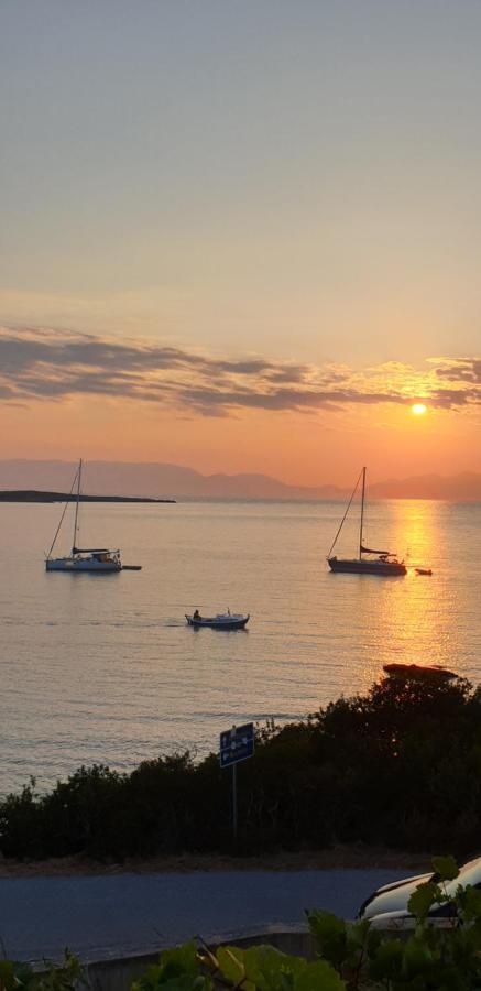 Sunset Holiday House Архангелос Екстериор снимка