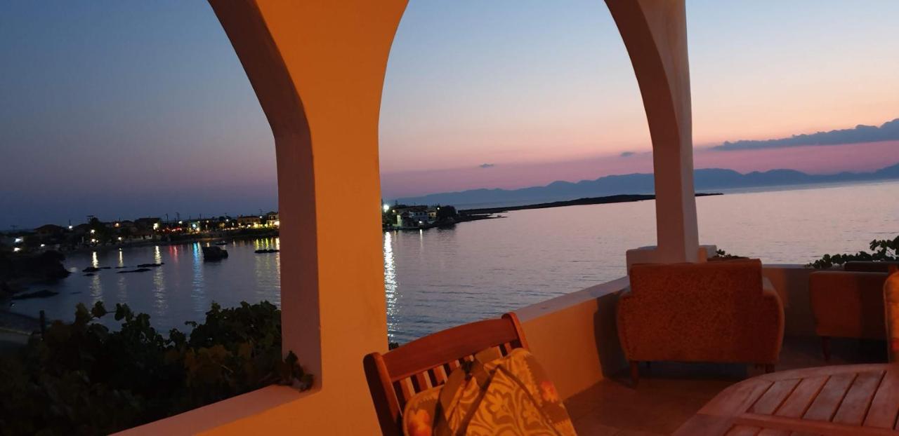 Sunset Holiday House Архангелос Екстериор снимка