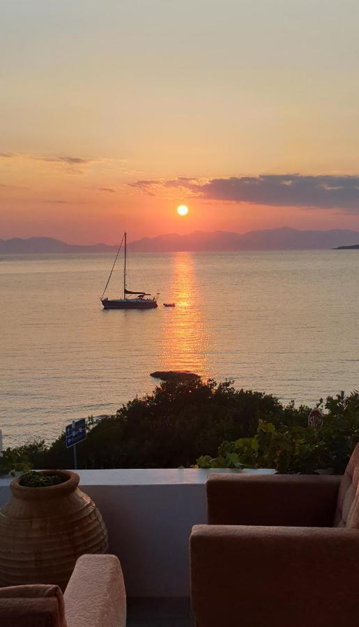 Sunset Holiday House Архангелос Екстериор снимка